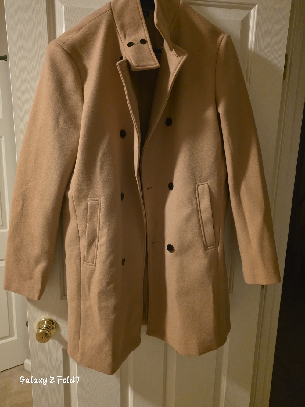Men's Double-Breasted Camel Coat - Classic Wool Blend Overcoat